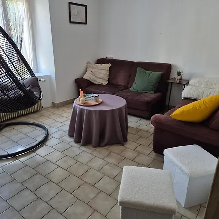 בית נופש Maison De Famille Sanxay